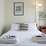 Grindlay Street Residence, 2 Bedroom, 2 Bathroom Apartment Close To Castle